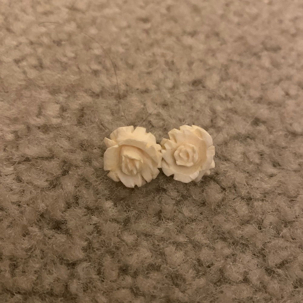 Rose earrings <<bundle for savings>>